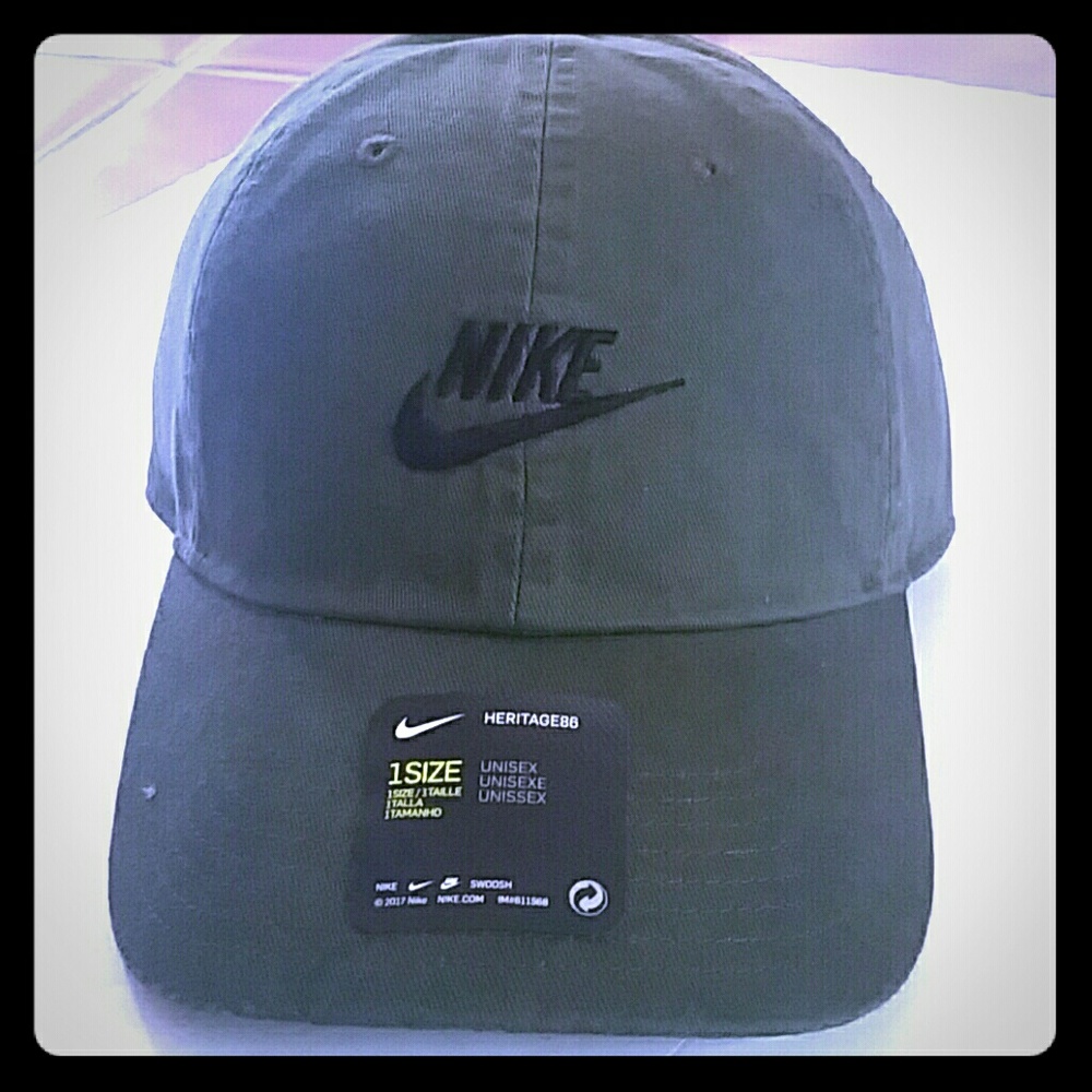Nike Unisex Green Futura Hat